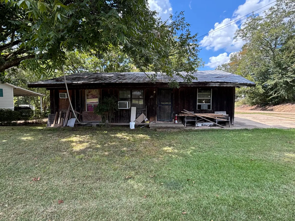 331 College Ave., Tupelo, MS 38801 - #1