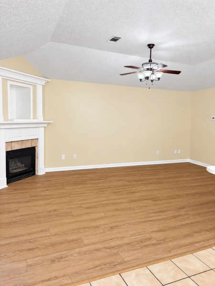 125 Jim Warren Cv., Saltillo, MS 38866 - #3