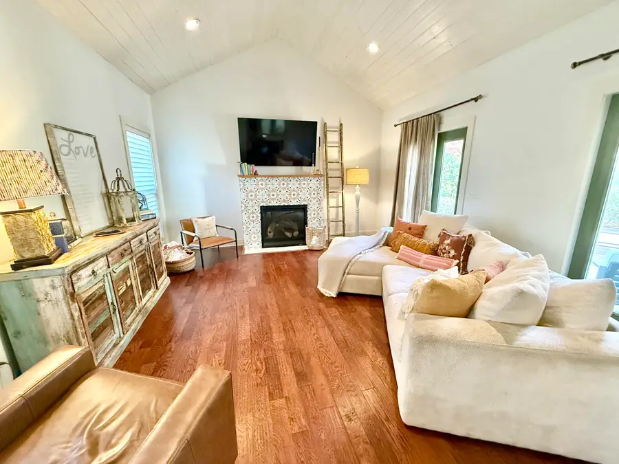 943 N 8th Ave., Amory, MS 38821 - #3