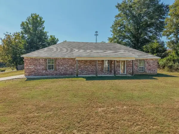 303 E Depot St., Houston, MS 38851