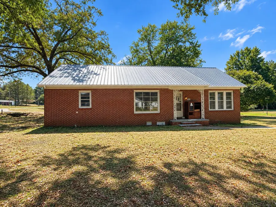 105 Meadowbrook St., Plantersville, MS 38862 - #2