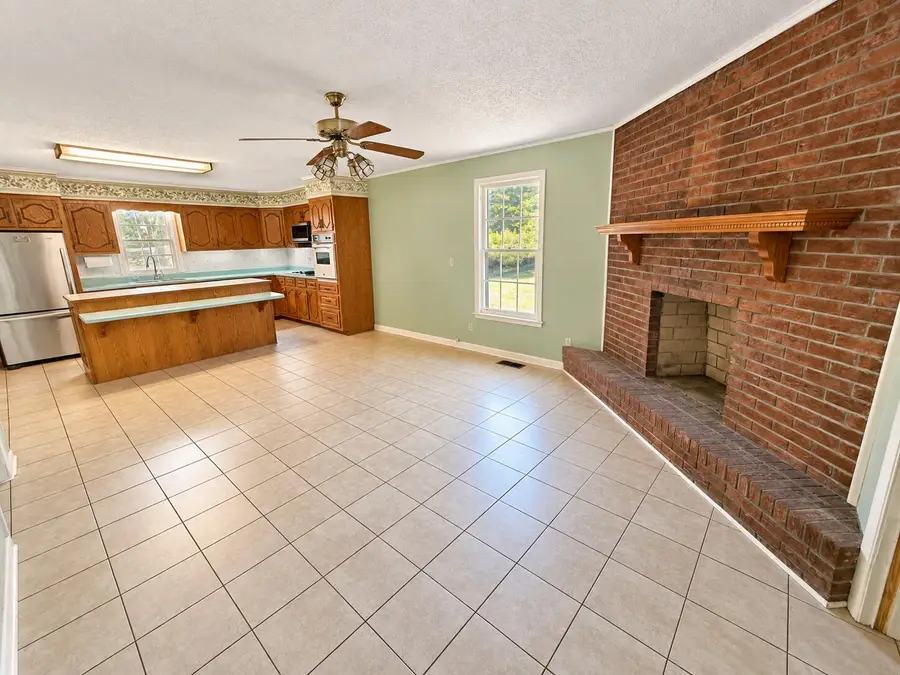 105 Meadowbrook St., Plantersville, MS 38862 - #3