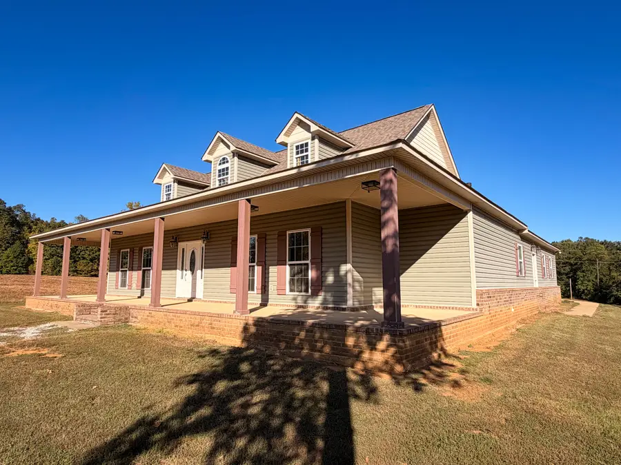 1002 Robins Ln., Blue Springs, MS 38828 - #2