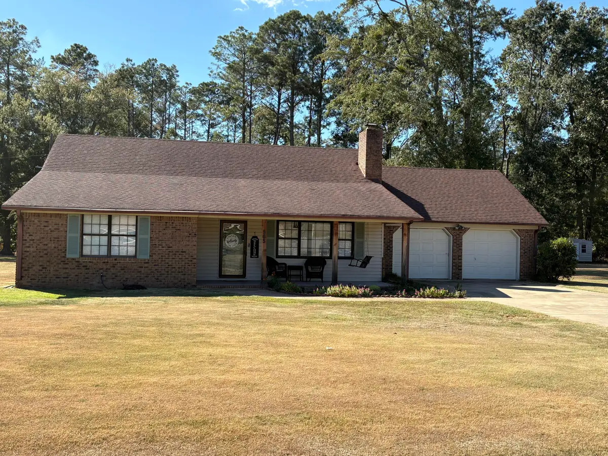 905 Sanders Dr., Amory, MS 38821 - #1