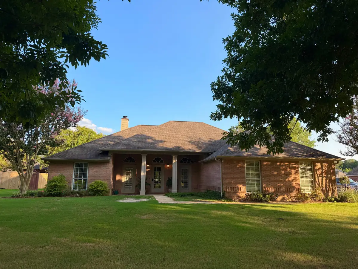 5567 Lakefront Dr., Tupelo, MS 38801 - #1