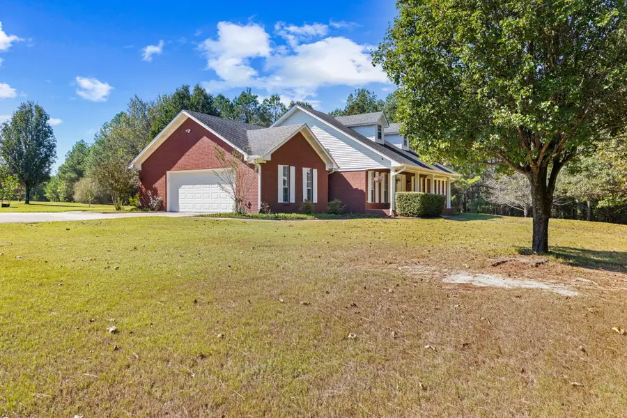 143 Hillview Dr., Mooreville, MS 38857 - #3
