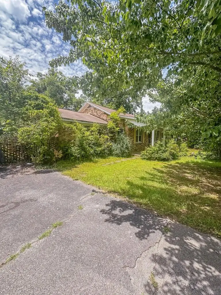 14 Jackson St., Tishomingo, MS 38873 - #2