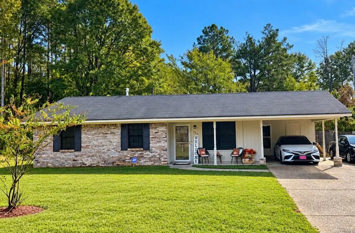 792 S Feemster Lake Road, Tupelo, MS 38804 - #1