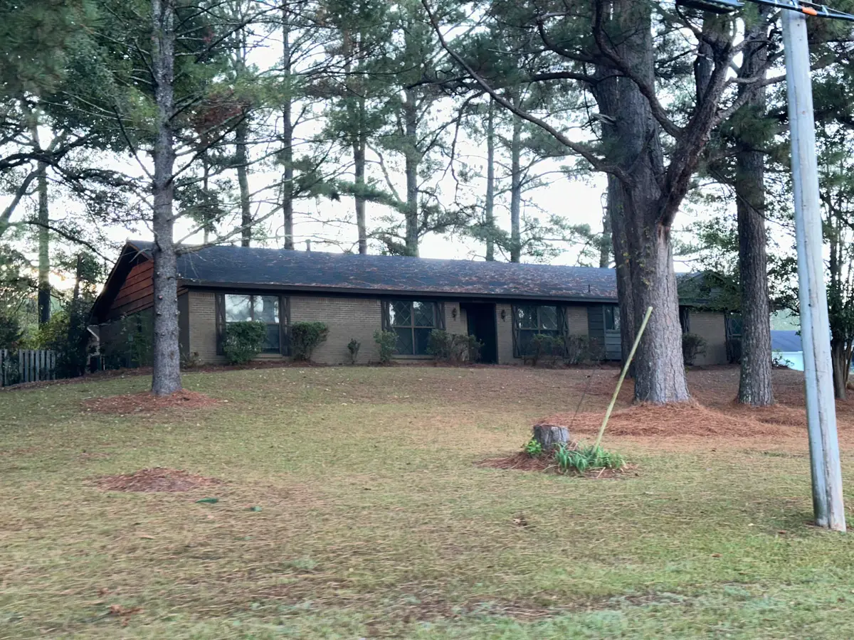 1008 Elvis Presley Dr., Tupelo, MS 38804 - #1
