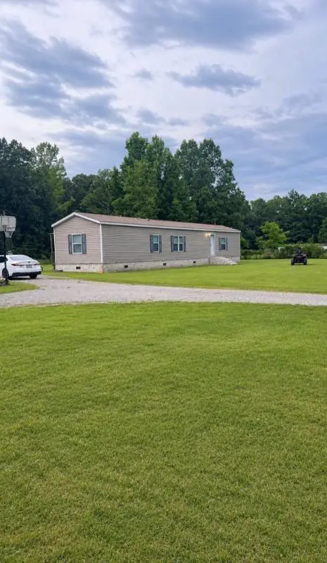 5494 Old Vinton Road, West Point, MS 39773