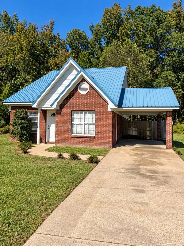 112 Maplewood Dr., Saltillo, MS 38866