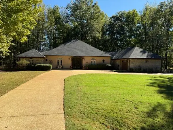 156 Road 159, Tupelo, MS 38804