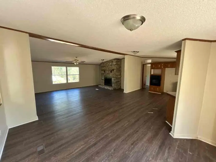 335 Arnold, Pontotoc, MS 38863 - #2