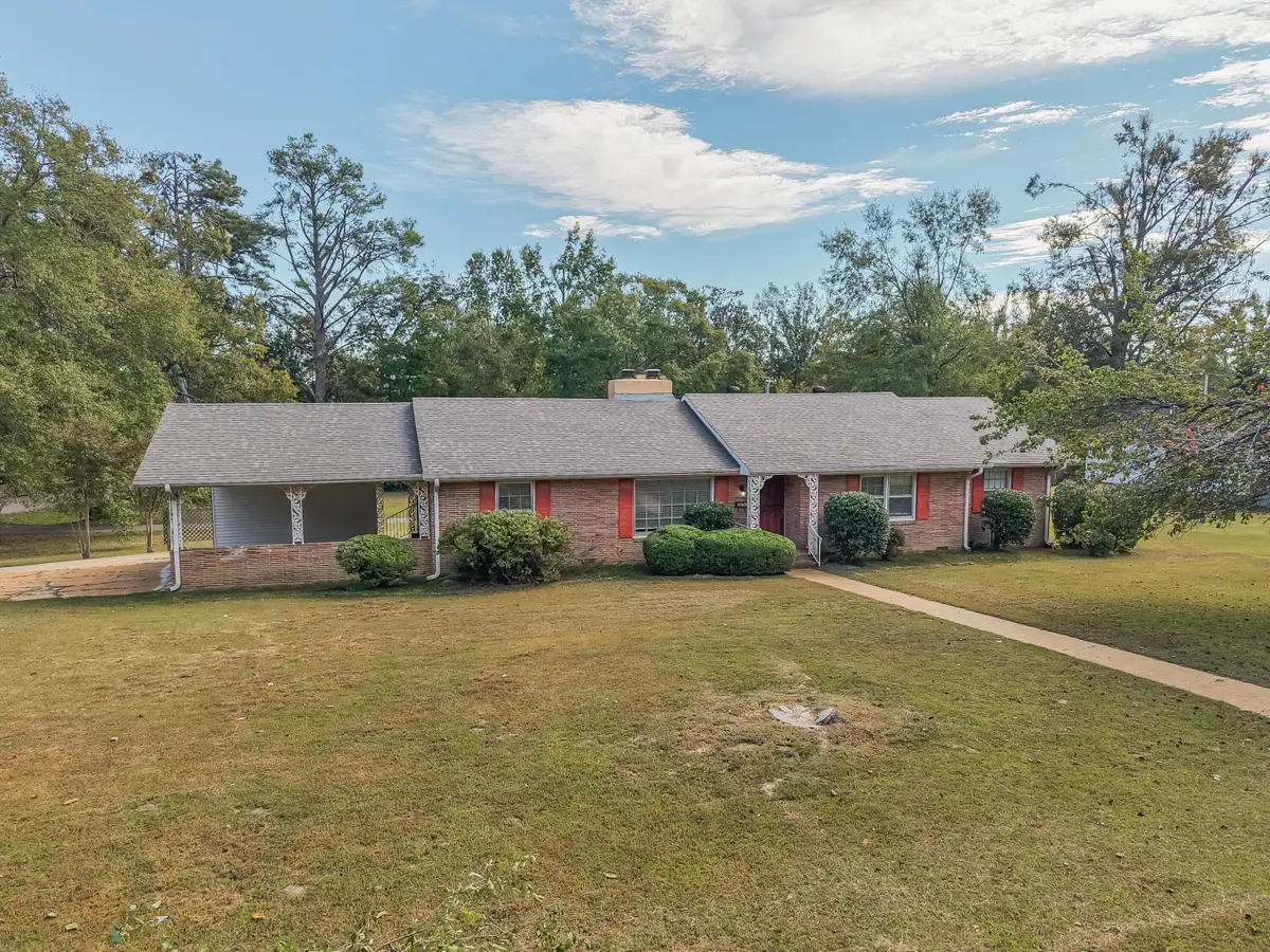 1910 Maple Road, Corinth, MS 38834 - #1