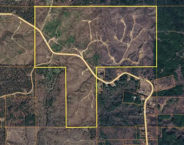Highway 32, Water Valley, MS 38965