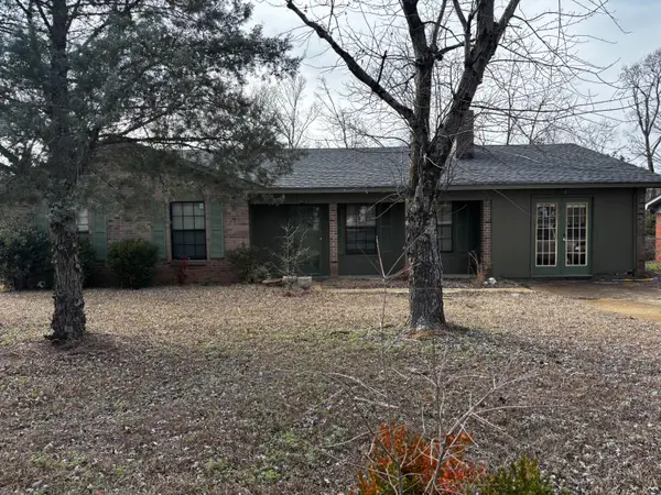 463 North Broadway Street, Tupelo, MS 38804