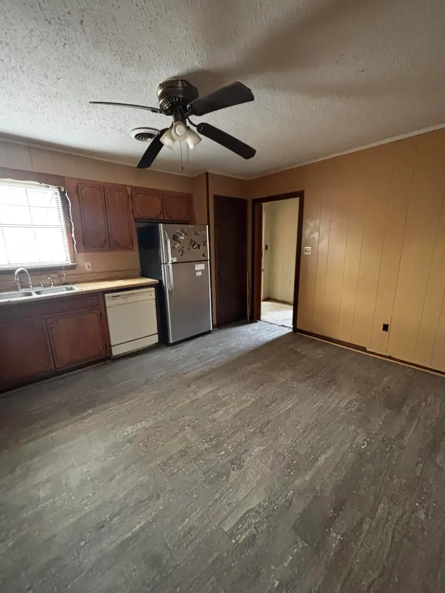 463 North Broadway Street, Tupelo, MS 38804 - #3