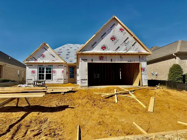 165 Village Lake, Tupelo, MS 38801