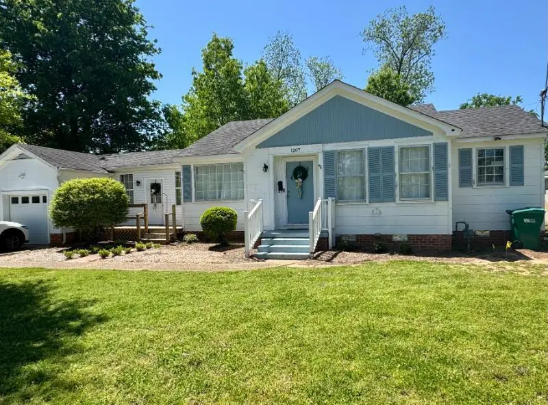 1207 Clayton Ave., Tupelo, MS 38804 - #1