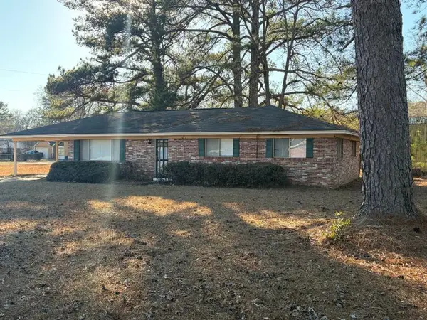 301 Meadowlane Dr., Aberdeen, MS 39730