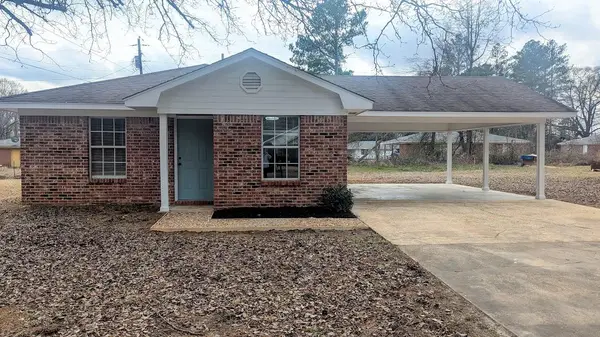 109 Stephen St., Tupelo, MS 38801