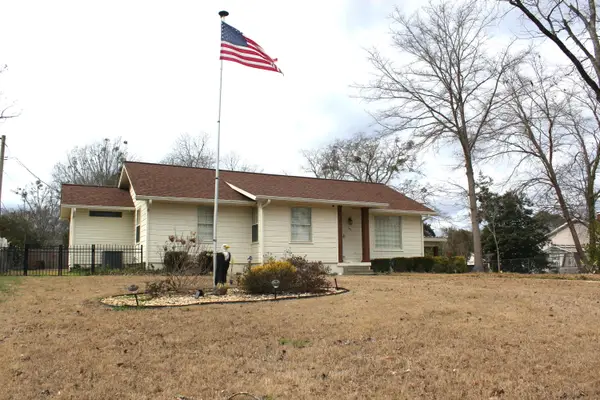 103 Davis Dr., Aberdeen, MS 39730