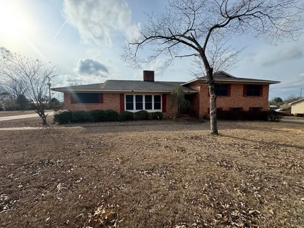 1007 Town & Country Lane, Amory, MS 38821