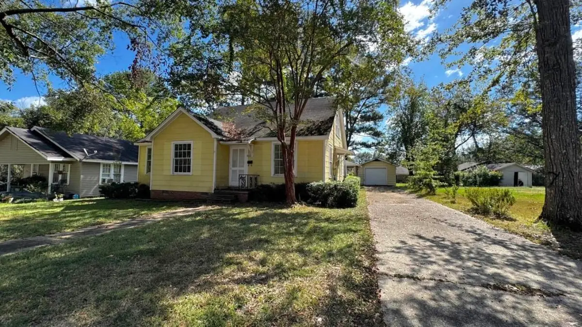 1523/1527 Boggan Dr., Tupelo, MS 38801 - #1