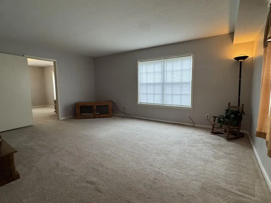 1005 Lawndale Drive, Tupelo, MS 38801 - Image #3