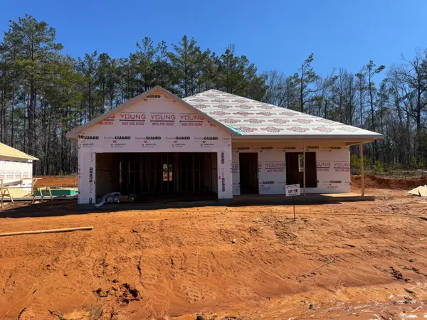 220 Thaxton Hills Dr., Thaxton, MS 38871