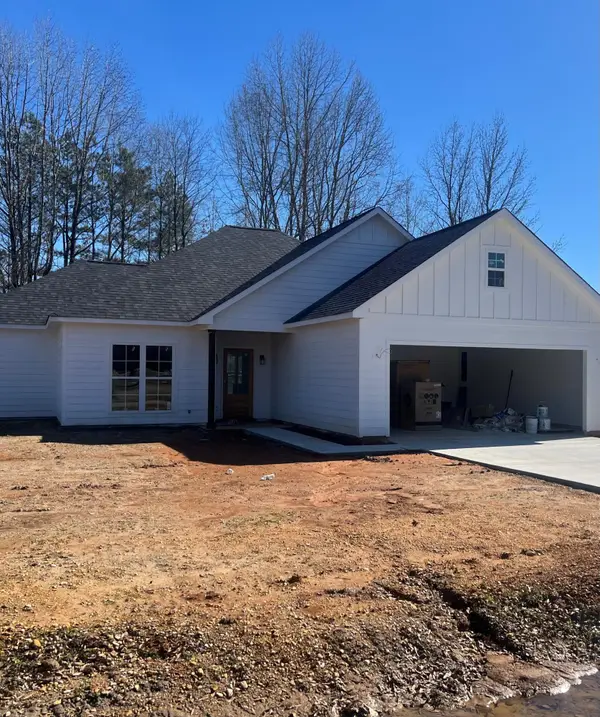 12 Shirley, Mantachie, MS 38855