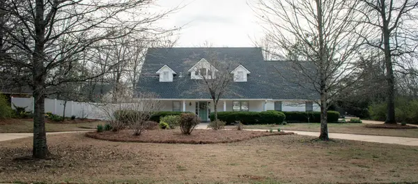 2522 Woodgreen Dr., Belden, MS 38826