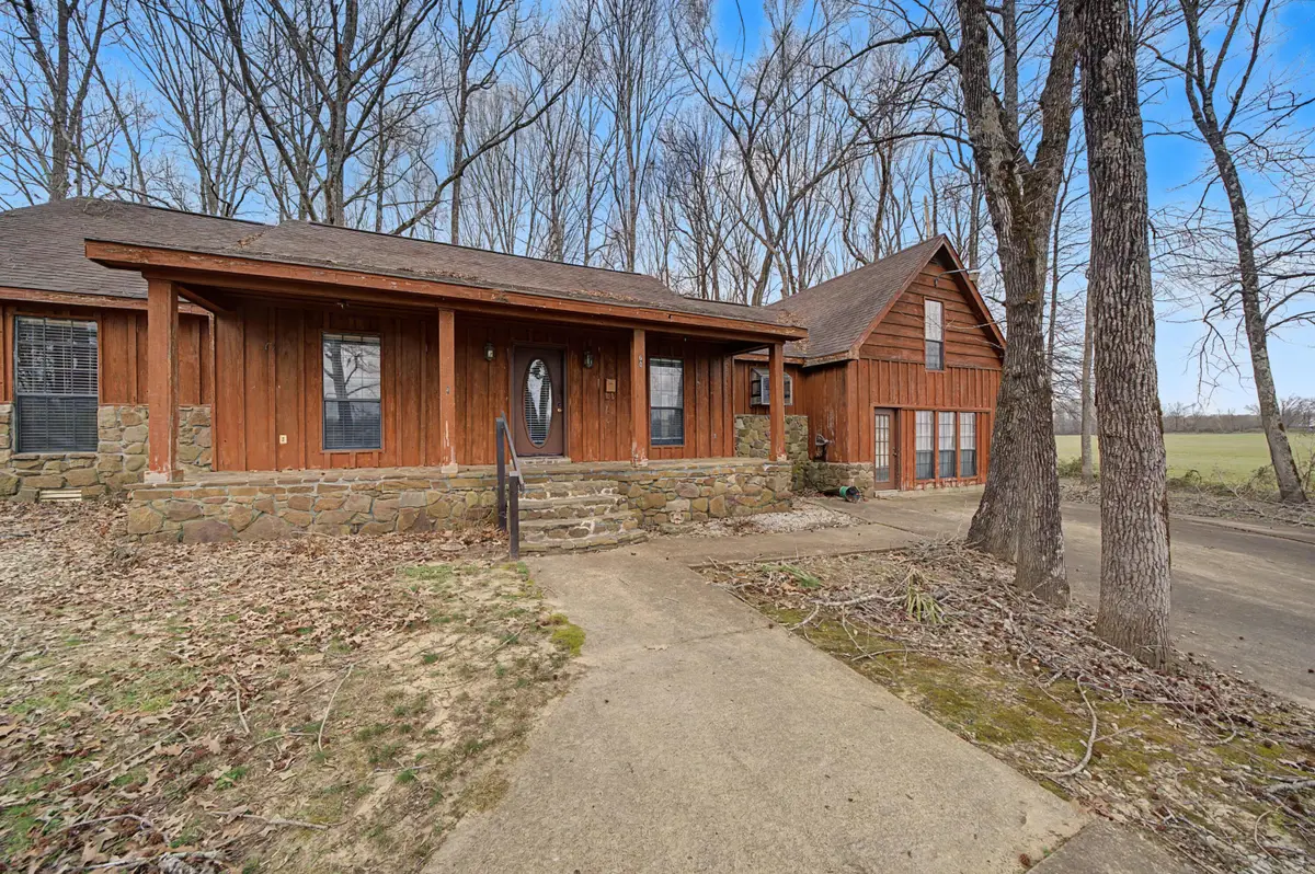 60 County Road 302, Walnut, MS 38683 - #1