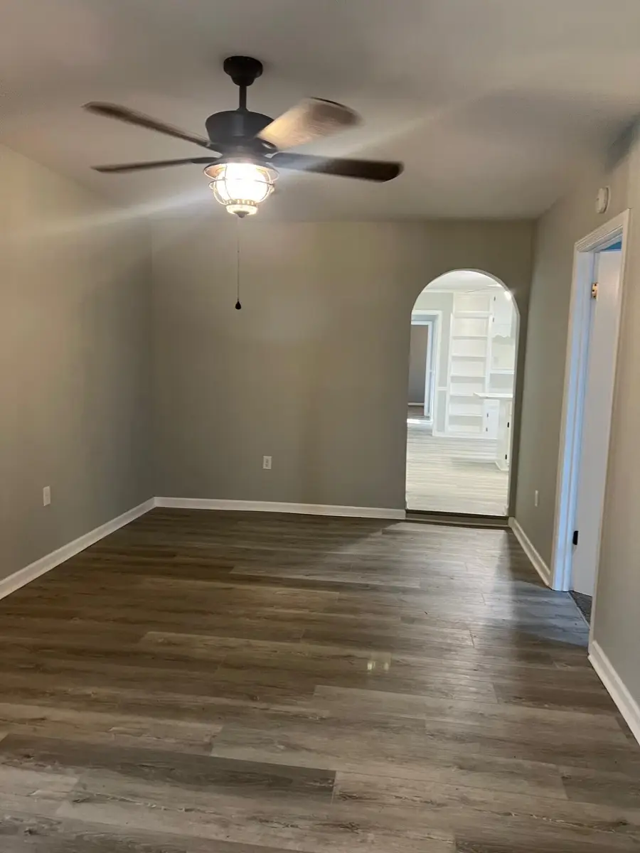 318 Hillcrest Dr., Okolona, MS 38860 - #3