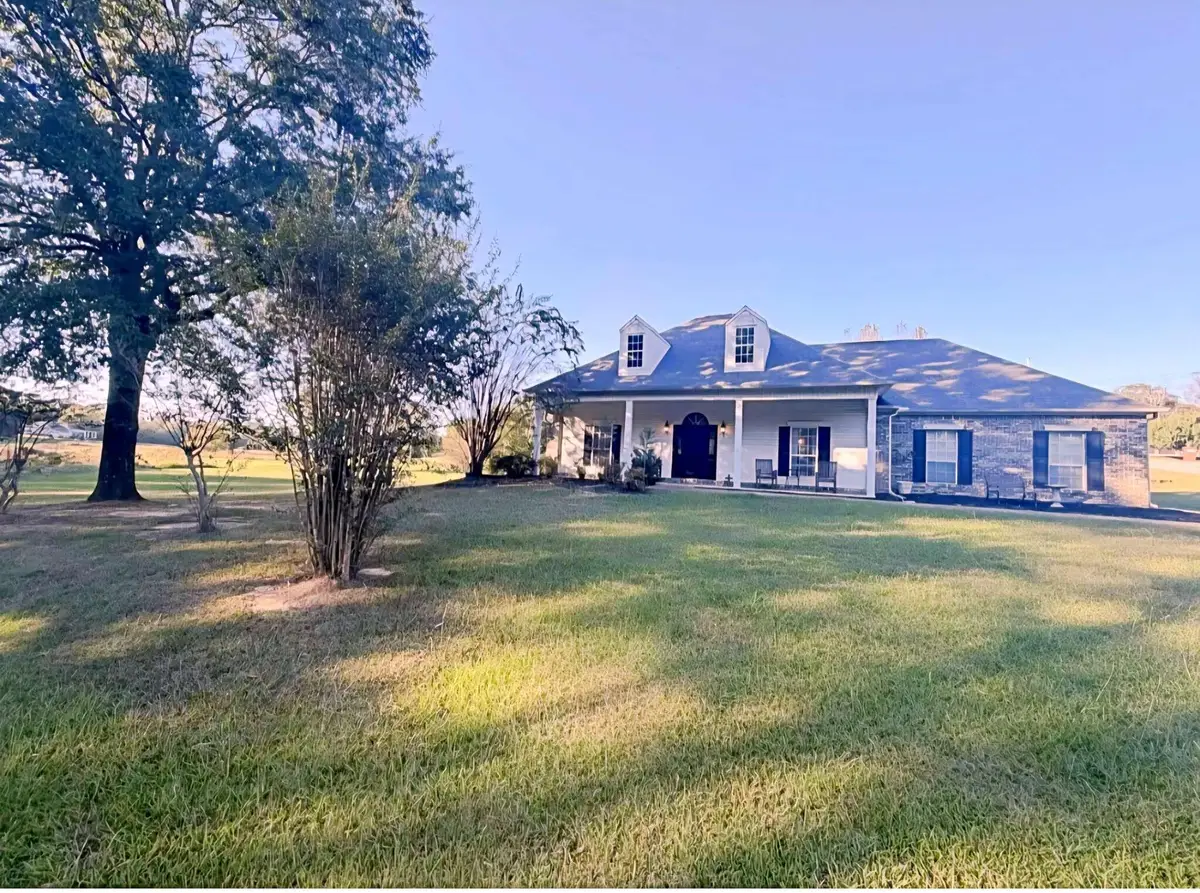 917 Mallard Lake Dr., Baldwyn, MS 38824 - #1