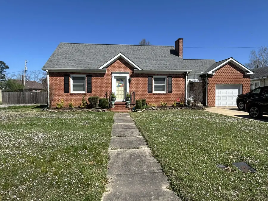 207 S 7th St., Amory, MS 38821 - #2