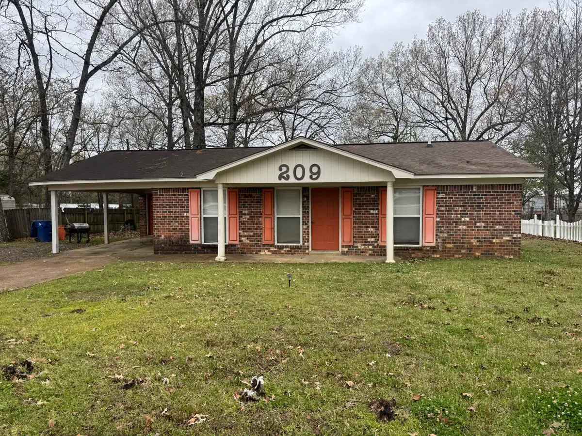 209 Oak Ln, Houston, MS 38851 - #1