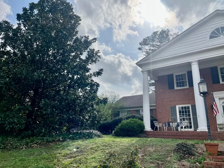 1103 Armstrong, Tupelo, MS 38804 - #2