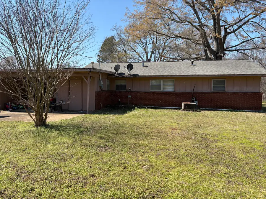 405 White Dr., New Albany, MS 38652 - #3