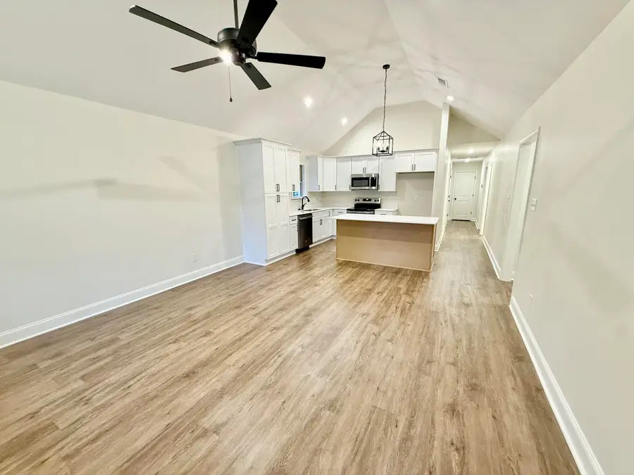 708 Robindale, Tupelo, MS 38801 - Image #3