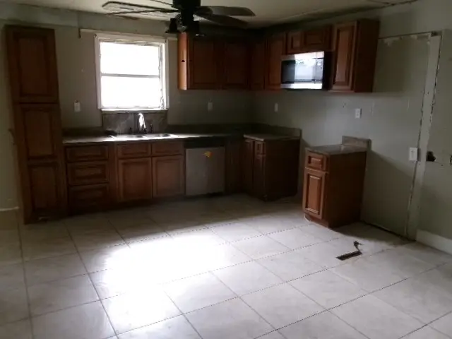 125 Seventh Ave., Carriere, MS 39426 - Image #3