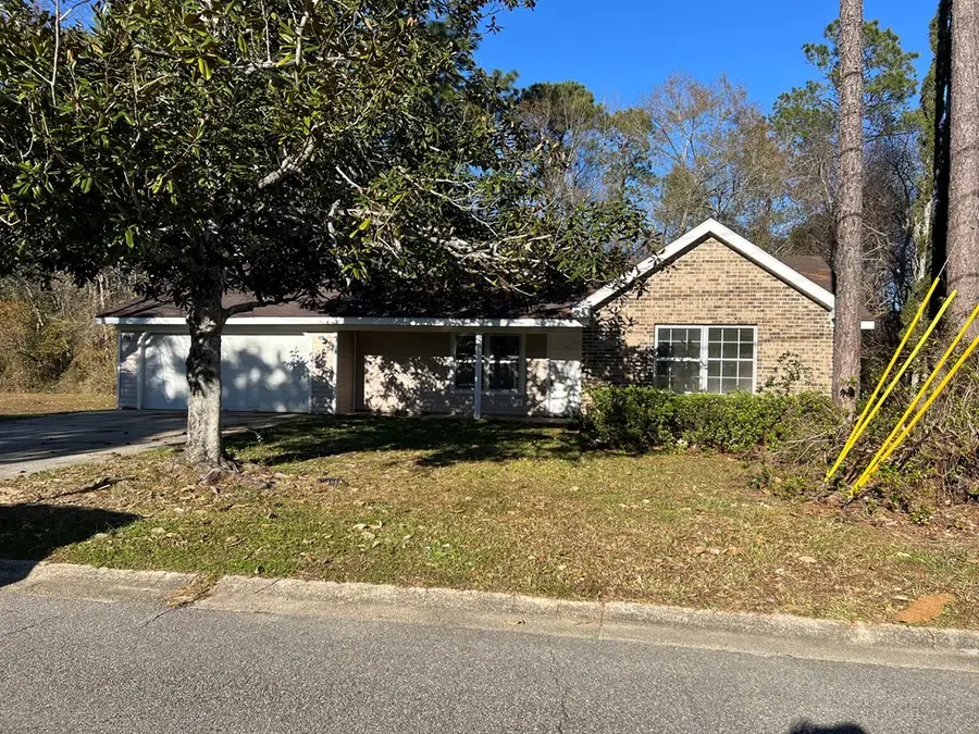 1221 Highland Dr, Picayune, MS 38466 - Image #2