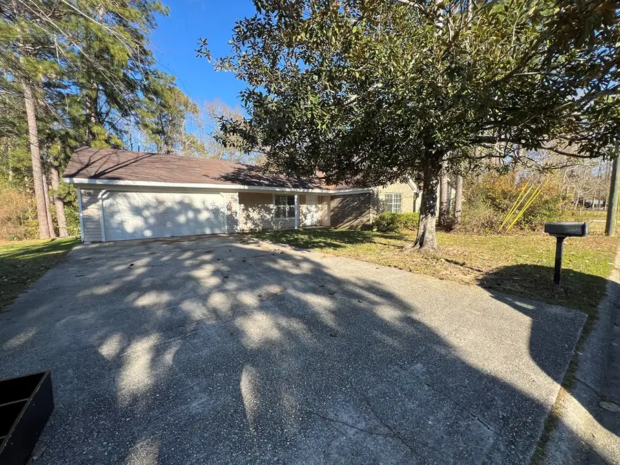 1221 Highland Dr, Picayune, MS 38466 - Image #3