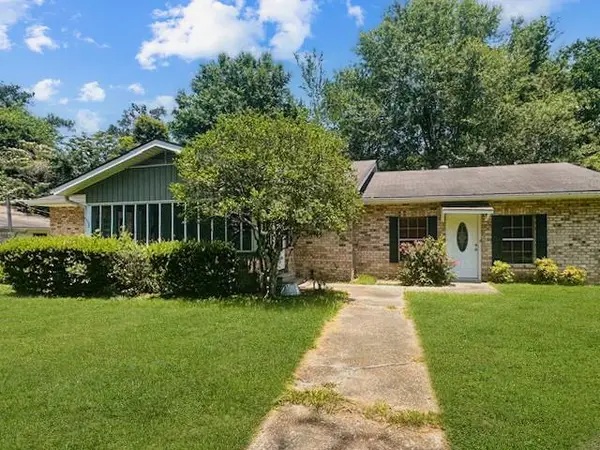 1561 Section Line Road, Picayune, MS 39466