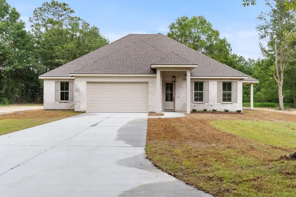 5001 Holly Hills DR, Picayune, MS 39466 - Image #1