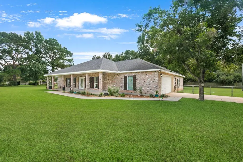 202 Ruston Rd., Carriere, MS 39426 - Image #1