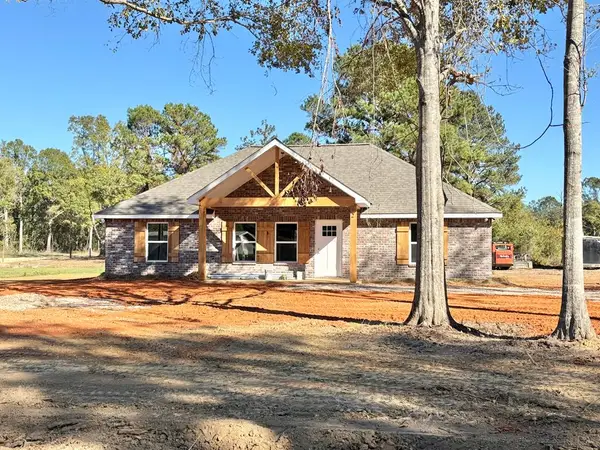 92 Matthews Rd., Carriere, MS 39426