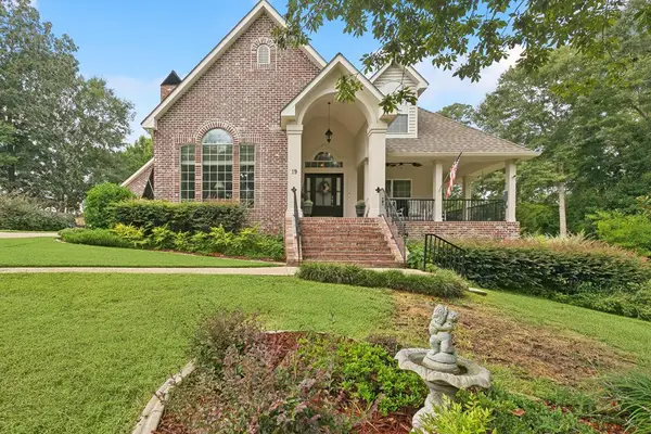 19 Long Lake, Carriere, MS 39426