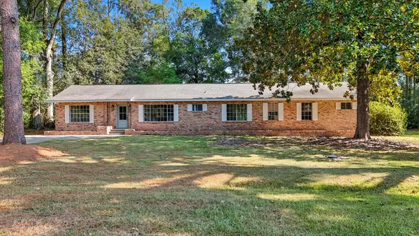 1624 Fifth Avenue, Picayune, MS 39466