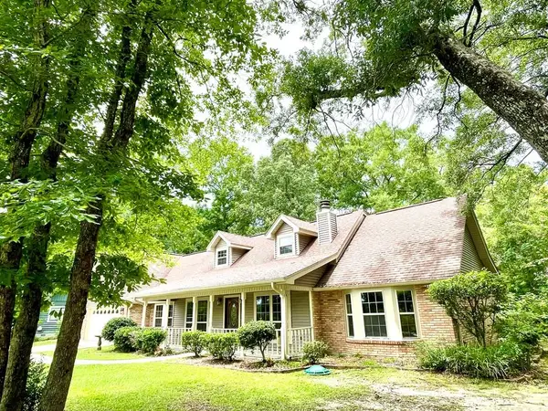 508 W Lakeshore Drive, Carriere, MS 39426